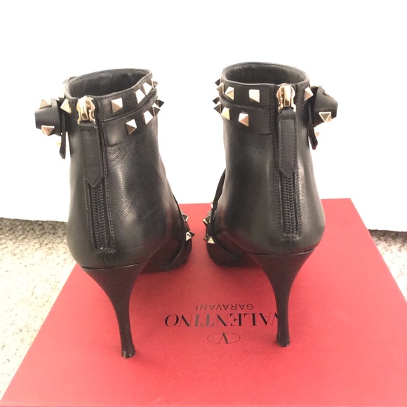 Valentino Rockstud Peep Toe Bootie with bow - Picture 3 of 8